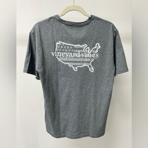 Vineyard‎ Vines America Graphic T-Shirt in Gray, Size S